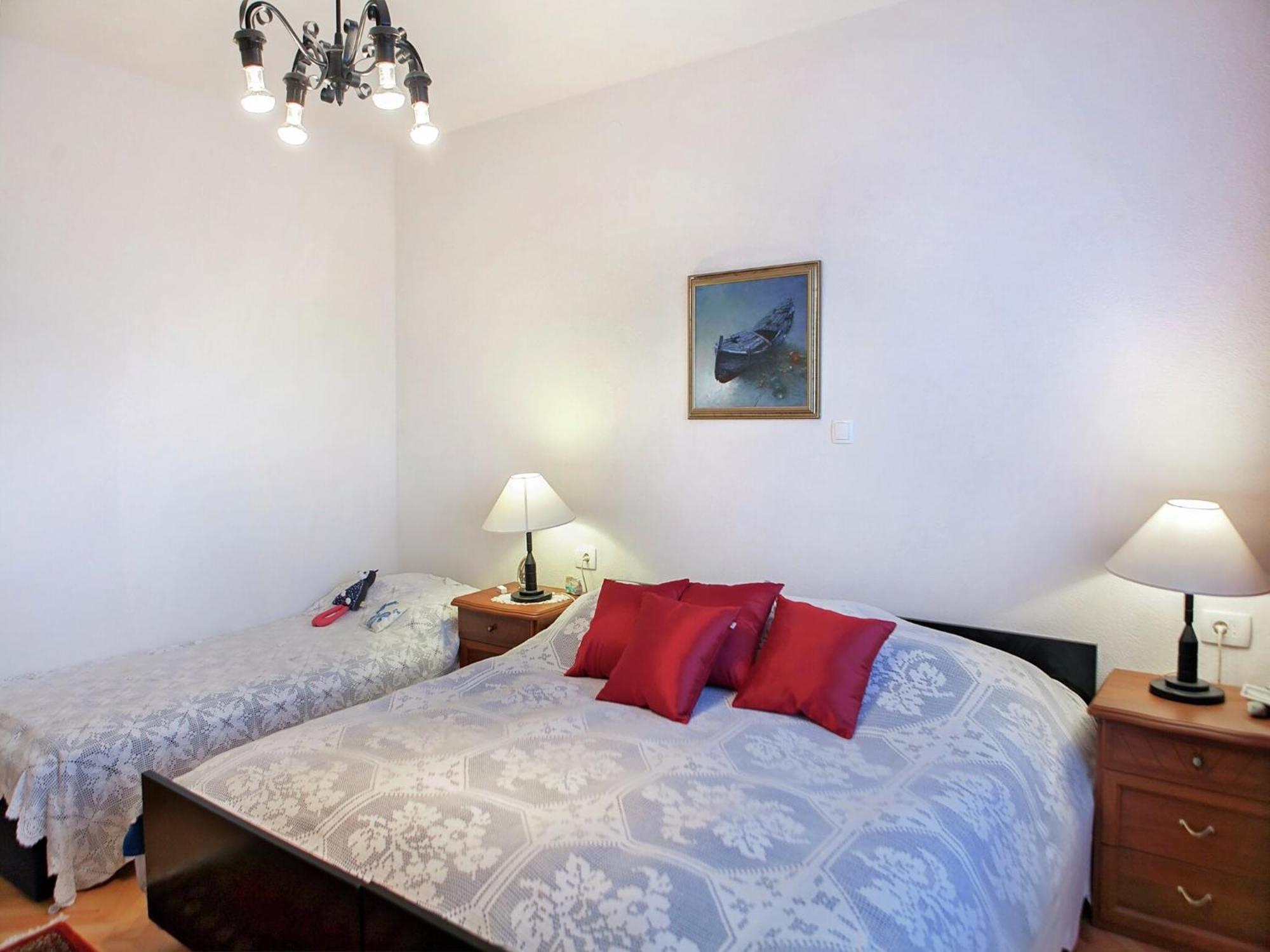 Cozy Apartment With A Balcony And A Sea View Brela Eksteriør billede
