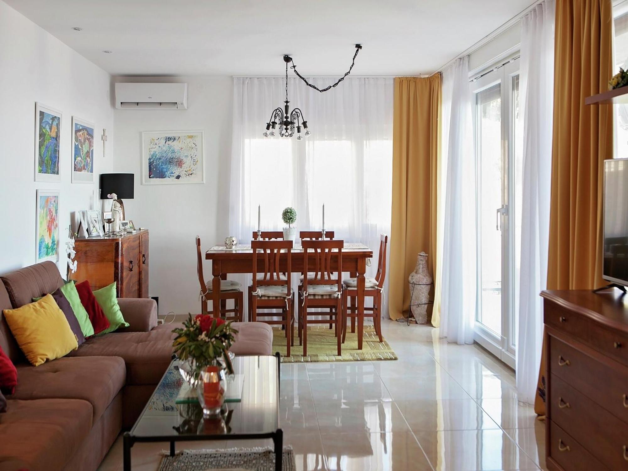 Cozy Apartment With A Balcony And A Sea View Brela Eksteriør billede