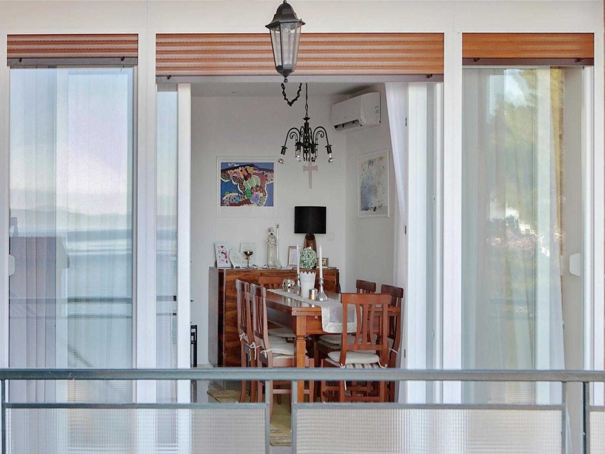 Cozy Apartment With A Balcony And A Sea View Brela Eksteriør billede