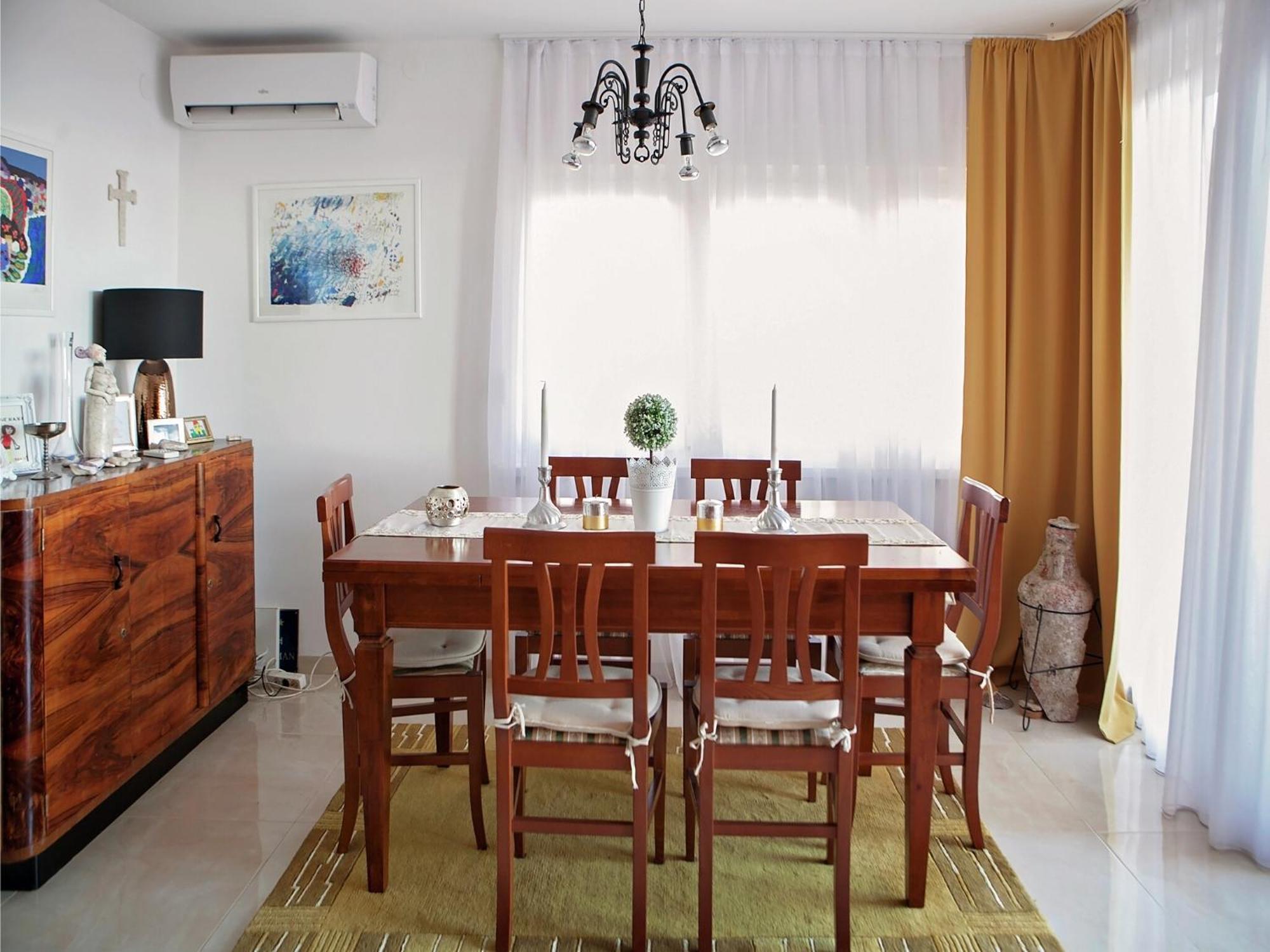 Cozy Apartment With A Balcony And A Sea View Brela Eksteriør billede