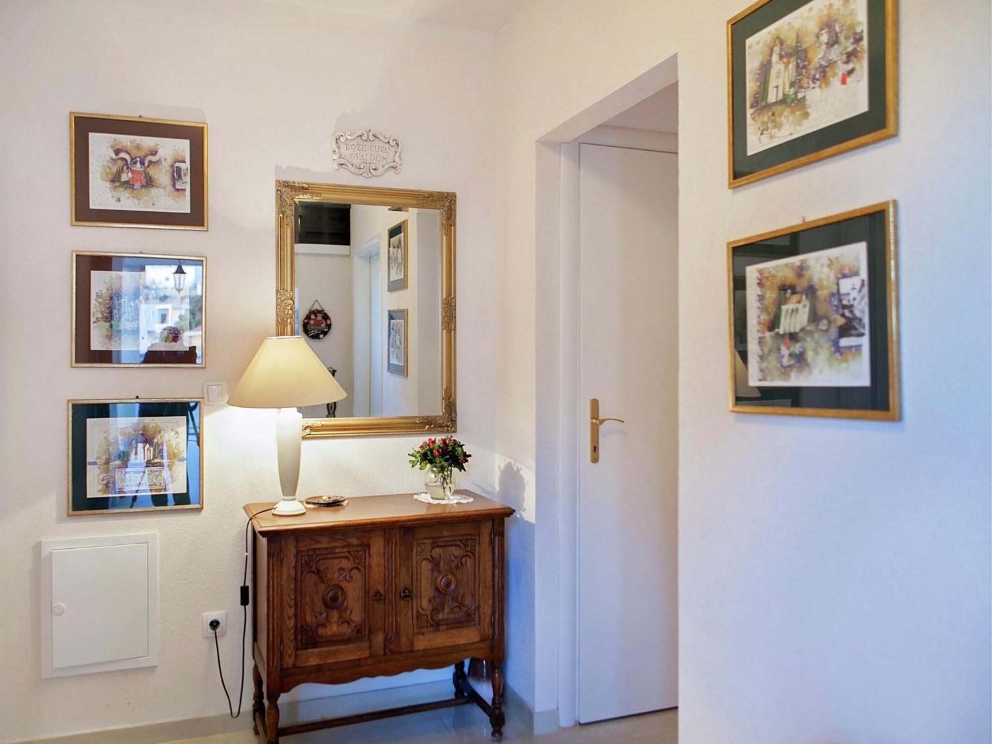 Cozy Apartment With A Balcony And A Sea View Brela Eksteriør billede